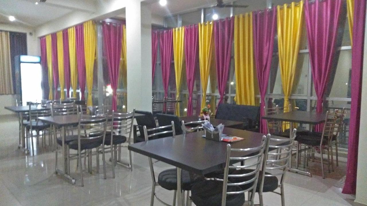 Hotel The Ideal Kushinagar Eksteriør bilde