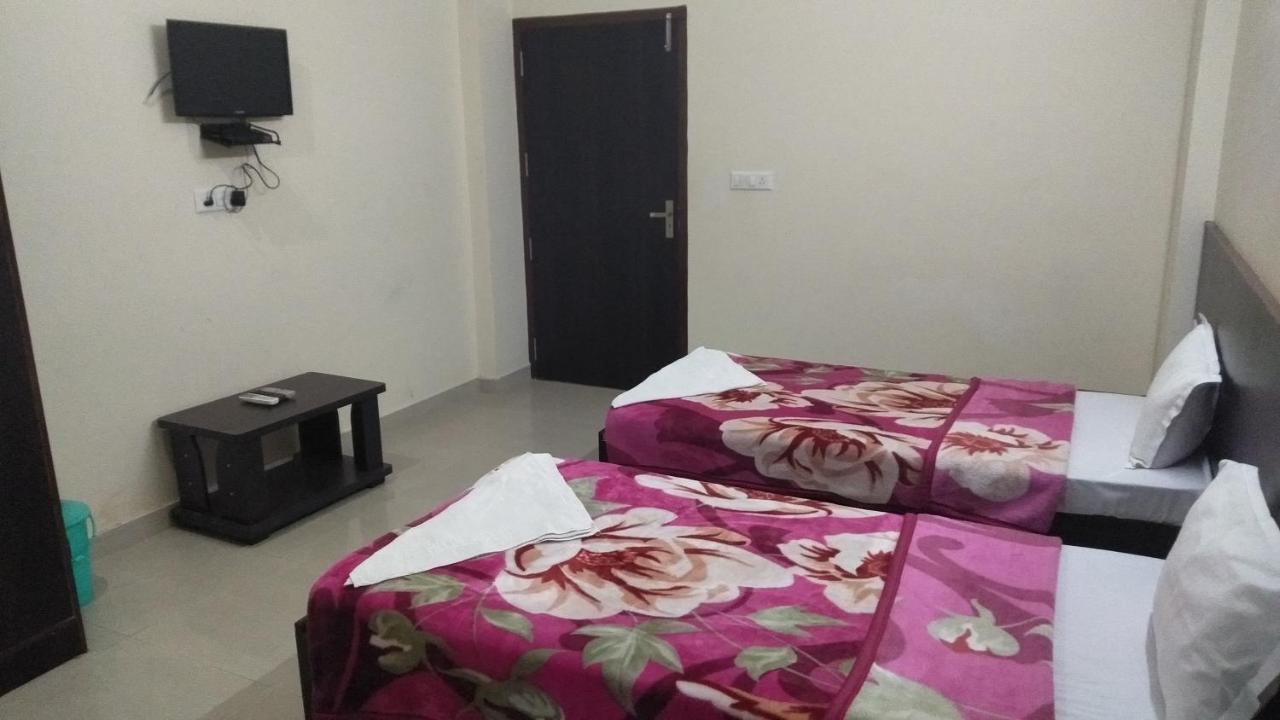 Hotel The Ideal Kushinagar Eksteriør bilde