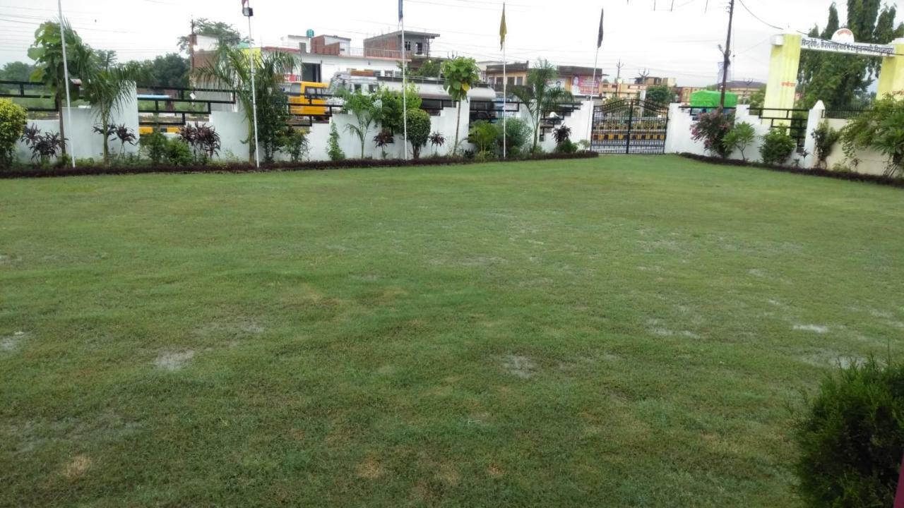 Hotel The Ideal Kushinagar Eksteriør bilde