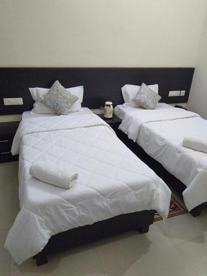 Hotel The Ideal Kushinagar Eksteriør bilde
