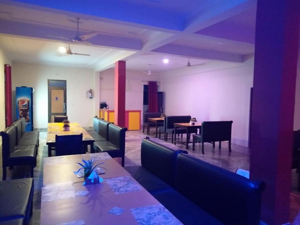 Hotel The Ideal Kushinagar Eksteriør bilde