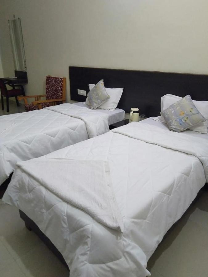 Hotel The Ideal Kushinagar Eksteriør bilde
